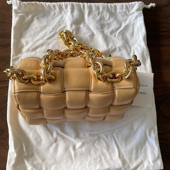 Brand new ! just ready for more space in my closet! - Picture 4 of 6